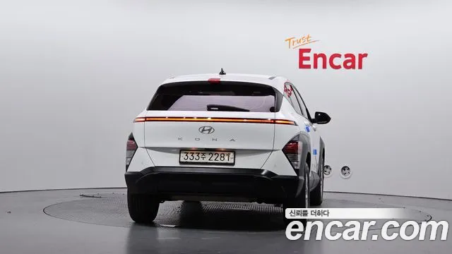 Hyundai Kona 2023 thumb 4