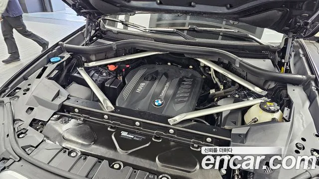 BMW X6 2020 thumb 6