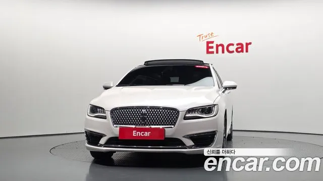 Lincoln MKZ 2018 thumb 2