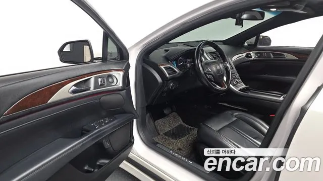 Lincoln MKZ 2018 thumb 9