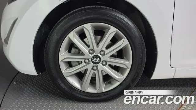 Hyundai Avante 2014 thumb 5