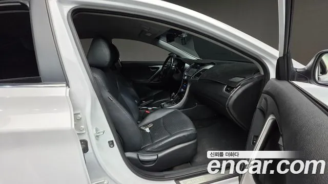 Hyundai Avante 2014 thumb 10