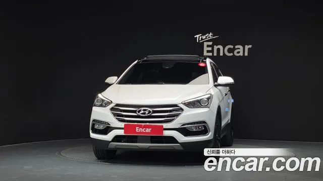Hyundai Santa Fe 2017 thumb 3