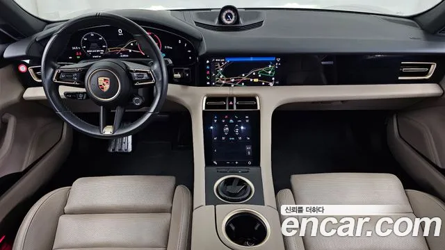 Porsche Taycan 2023 thumb 7