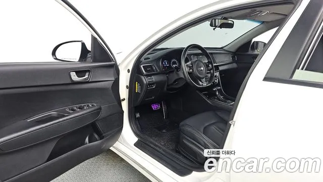 Kia K5 2017 thumb 10