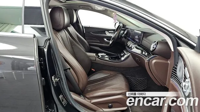Mercedes-Benz CLS-Class 2019 thumb 11