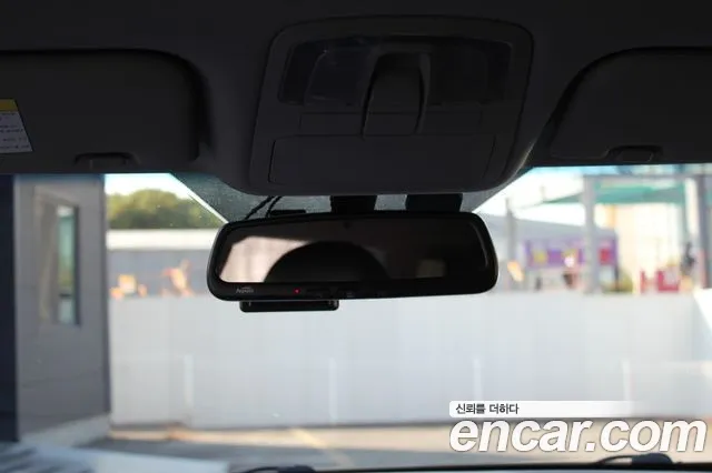 KG_Mobility_Ssangyong TIBOLI 2018 thumb 7