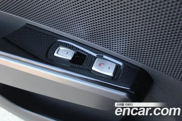 KG_Mobility_Ssangyong TIBOLI 2018 thumb 8