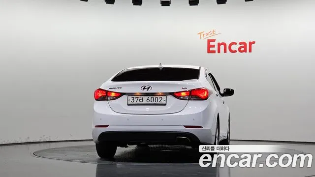 Hyundai Avante 2015 thumb 4