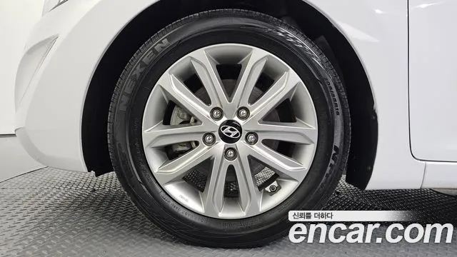 Hyundai Avante 2015 thumb 5