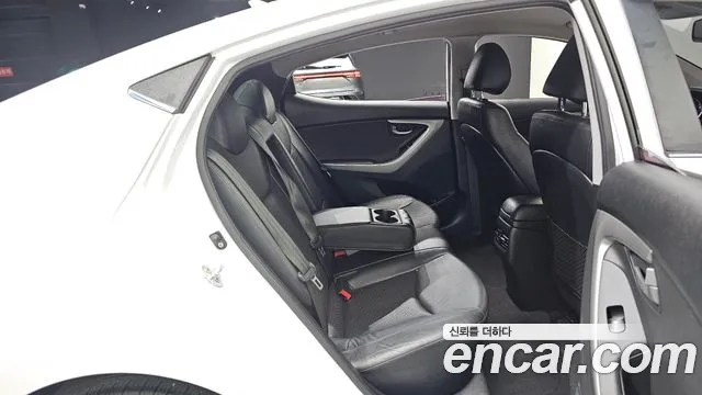 Hyundai Avante 2015 thumb 11