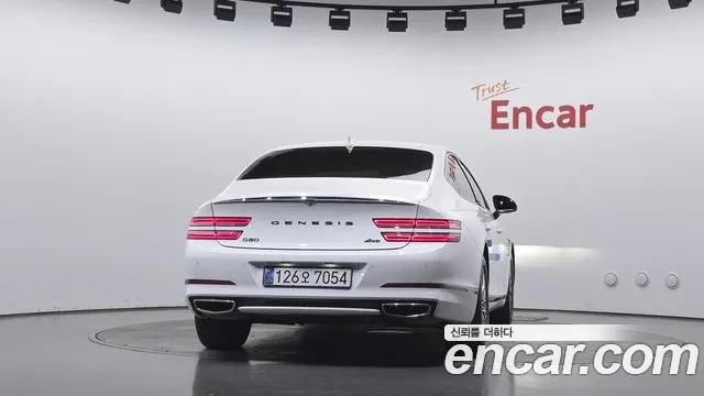Genesis G80 2022 thumb 4