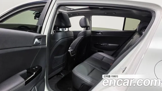Kia Sportage 2016 thumb 11