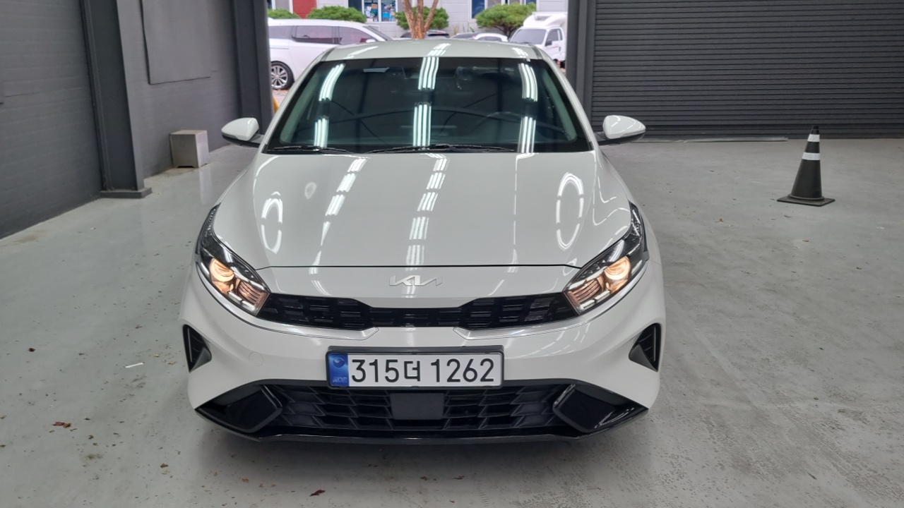 Kia K3 2022 thumb 3