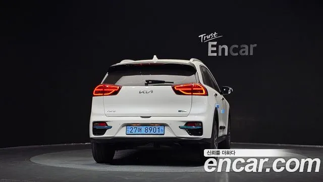 Kia Niro 2021 thumb 4