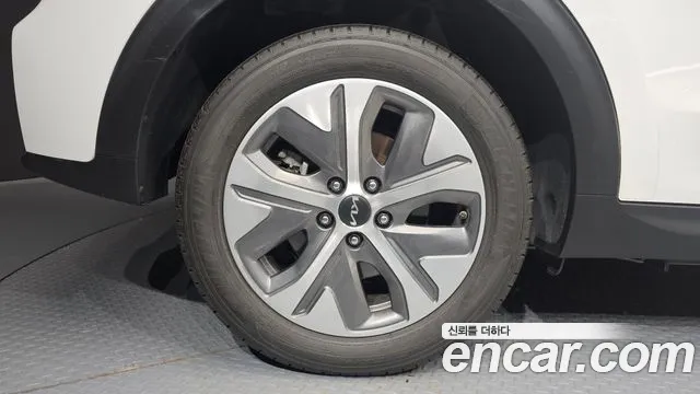 Kia Niro 2021 thumb 5
