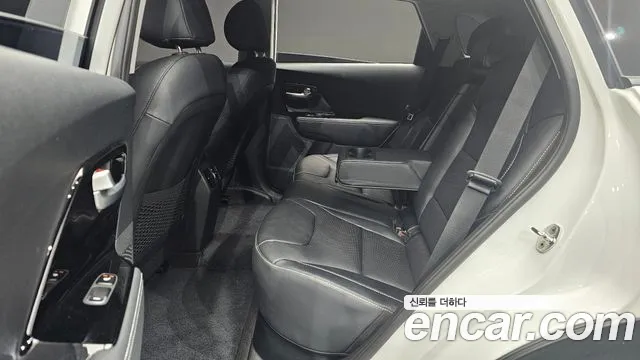 Kia Niro 2021 thumb 11