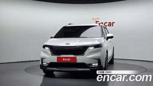 Kia Carnival 2021 thumb 3
