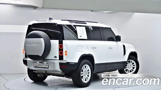Land Rover Defender 2020 thumb 2