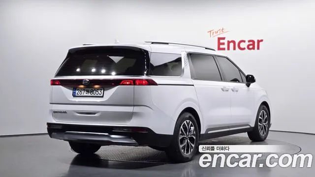 Kia Carnival 2020 thumb 2