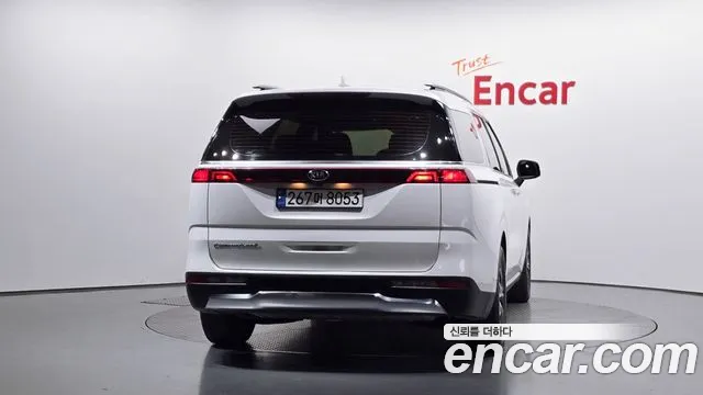 Kia Carnival 2020 thumb 4