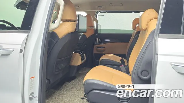 Kia Carnival 2020 thumb 11
