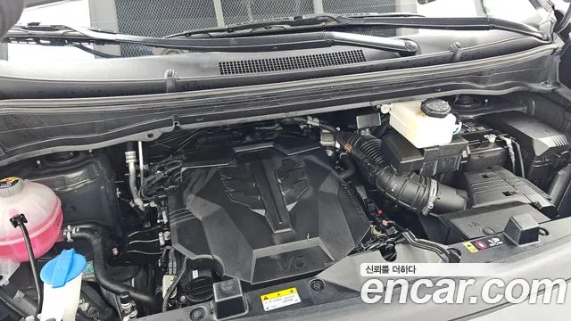 Hyundai Staria 2025 thumb 6