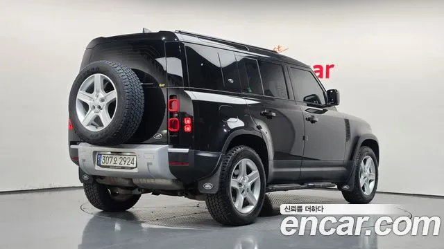 Land Rover Defender 2021 thumb 2