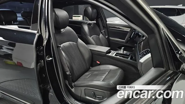 Genesis G80 2019 thumb 9