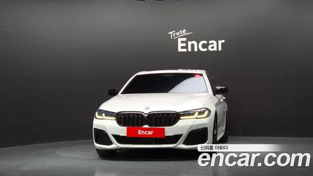 BMW 5-Series 2023 thumb 3