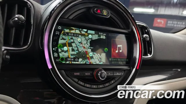 MINI Countryman 2019 thumb 12