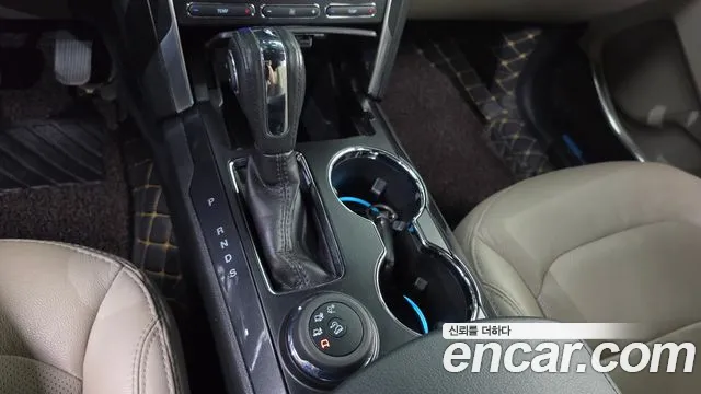 Ford Explorer 2019 thumb 8