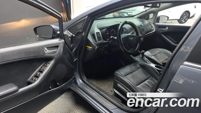 Kia K3 2015 thumb 10