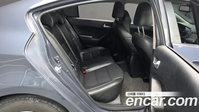 Kia K3 2015 thumb 11