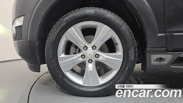 ChevroletGMDaewoo Captiva 2012 thumb 4