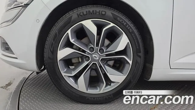 Renault-KoreaSamsung Megane 2019 thumb 5