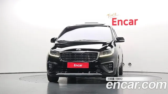 Kia Carnival 2019 thumb 2