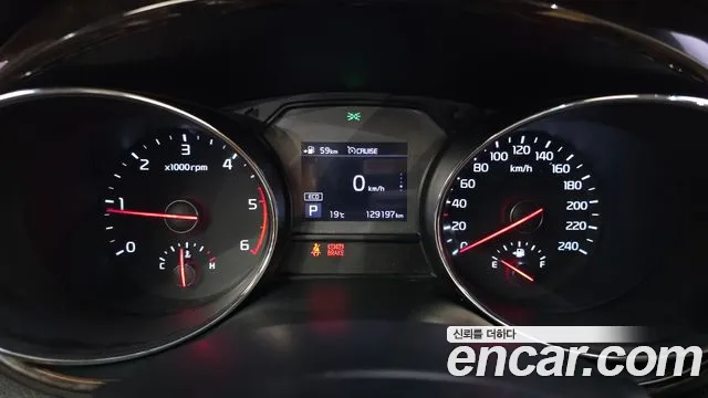 Kia Carnival 2019 thumb 7