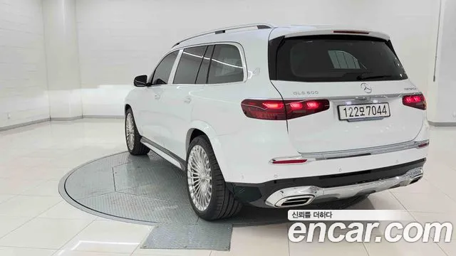 Mercedes-Benz GLS 2026 thumb 3