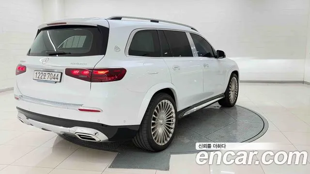 Mercedes-Benz GLS 2026 thumb 5