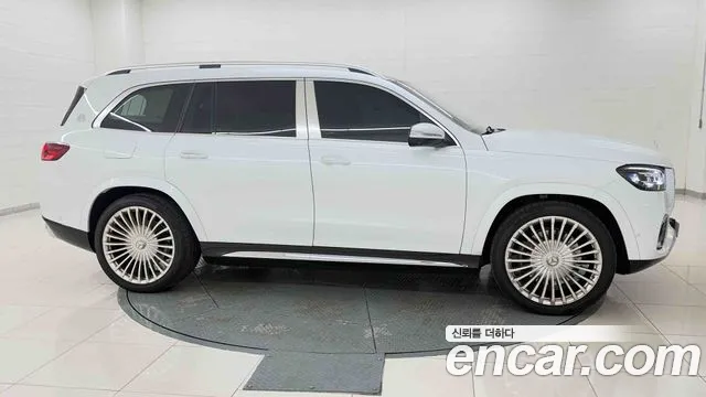 Mercedes-Benz GLS 2026 thumb 6