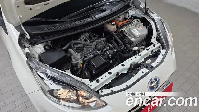 Toyota Prius 2018 thumb 5