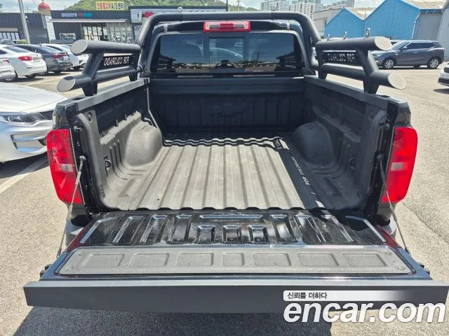 ChevroletGMDaewoo Colorado 2023 thumb 8