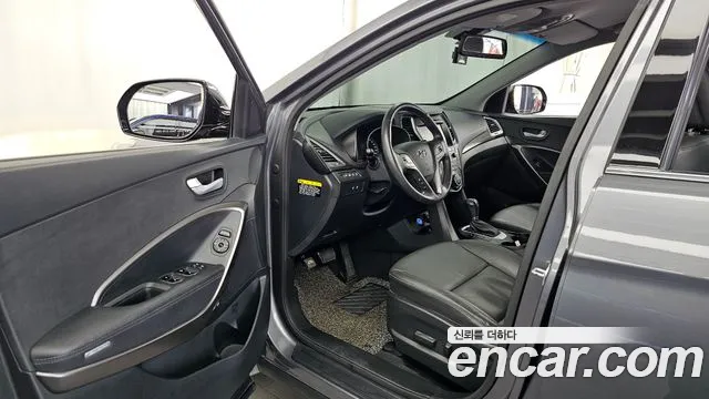 Hyundai Santa Fe 2016 thumb 10