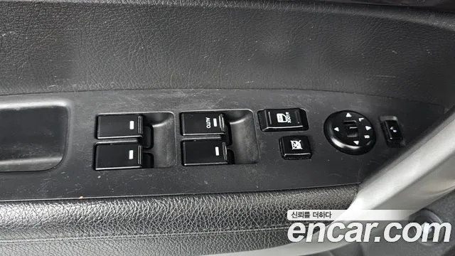 Kia Sorento 2012 thumb 12