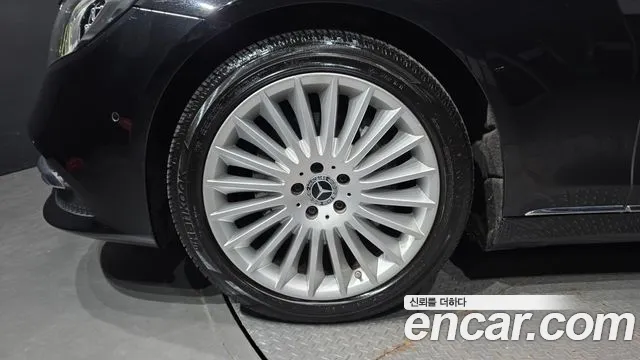 Mercedes-Benz S-Класс 2019 thumb 4