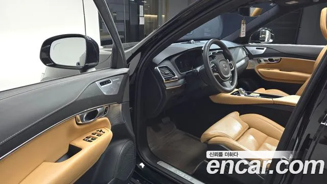 Volvo XC90 2023 thumb 9