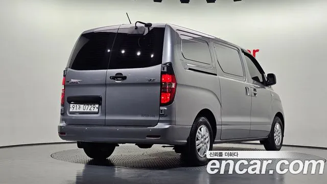 Hyundai Starex 2018 thumb 2