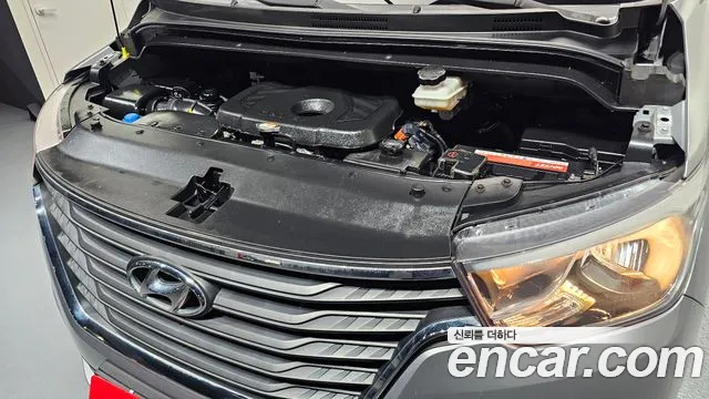Hyundai Starex 2018 thumb 6
