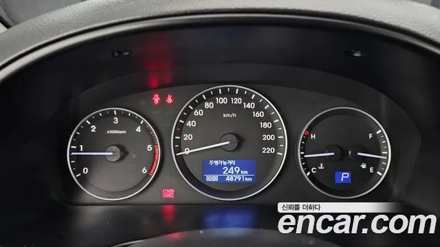 Hyundai Starex 2018 thumb 8